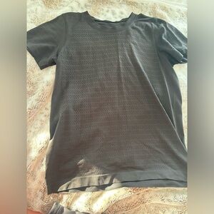 Lululemon shirt